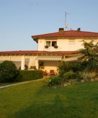 STUPNIK - PRELIJEPA VILLA OD 580 m2 I OKUĆNICOM OD 5.552 m2