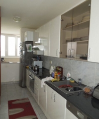 KROMOSOVO - Teslina ul, PROSTRAN 4-SOB. STAN, 3.kat, 1.000 €/m2