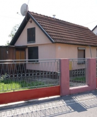 PODSUSED - Lučićeva ul., KUĆA OD 60 m2, PARCELA 540 m2